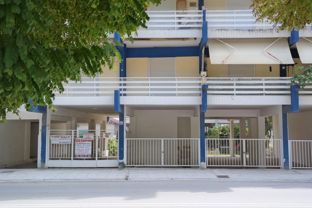 Holiday Apartment Sombrero Néa Péramos Buitenkant foto